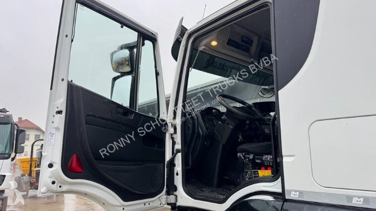 Kamion  Trakker 460 8x4