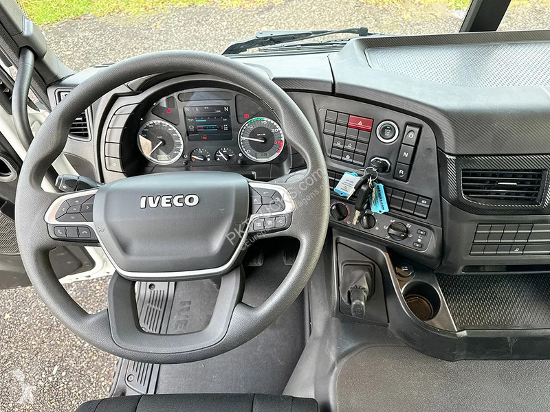 Camion Iveco T-Way AD190T43WH AT Refrigerated...