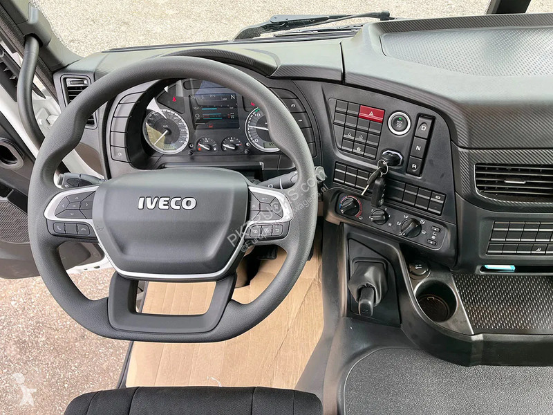 Camion Iveco T-Way AD410T47WH-5020 AT Chassis...
