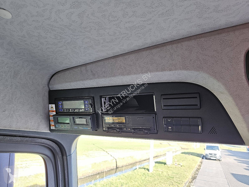 Kamion Mercedes ANTOS 1830 L CARRIER LIT DOORS