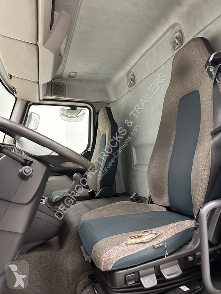 Camión Volvo FL 250