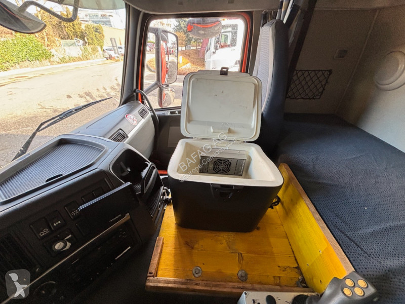 Kamion Volvo fm 400