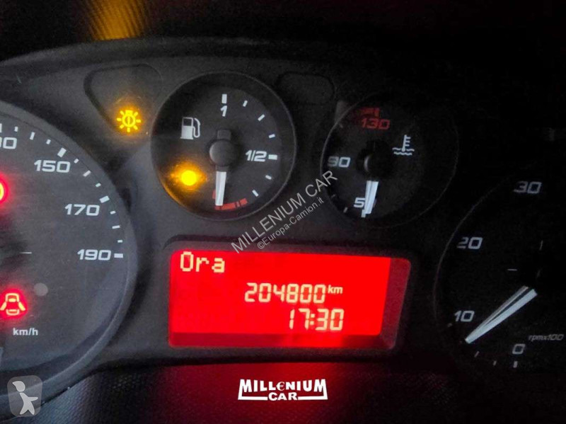 Veicolo commerciale Iveco 35-14 CASSONE 4,40...