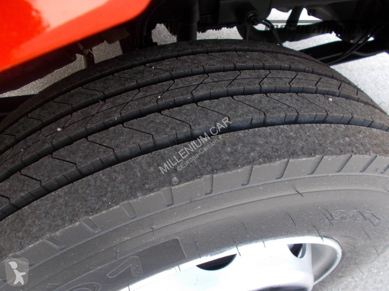 Kamion DAF DAF 120-250 CENTINATO 9.30 PEDANA...
