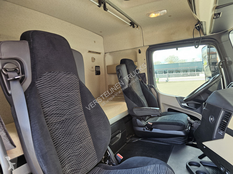 Camion Mercedes AROCS 3345 / 6x2 /...