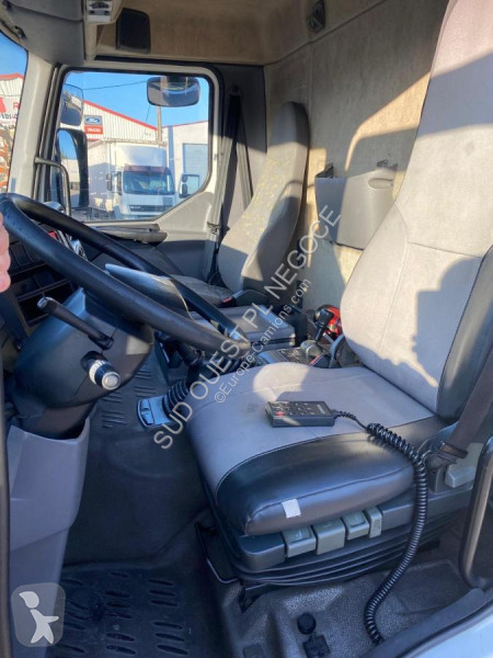 Camion Renault 270 DCI