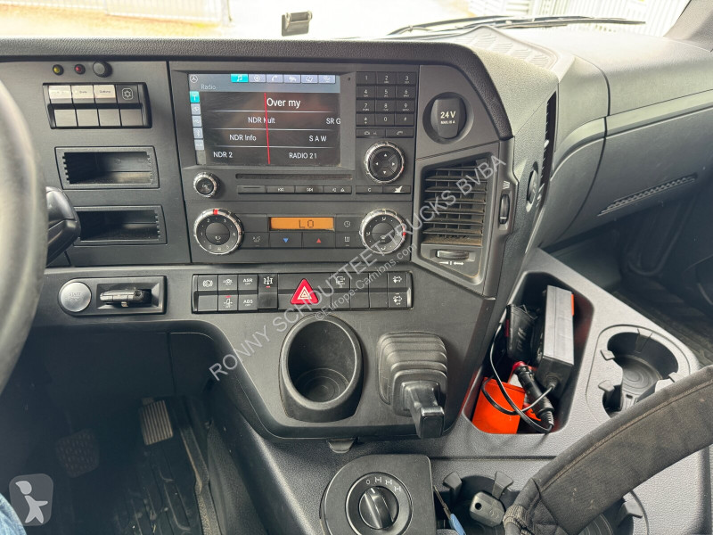Camion Mercedes Arocs 3351 AK 6x6 Arocs 3351 AK...