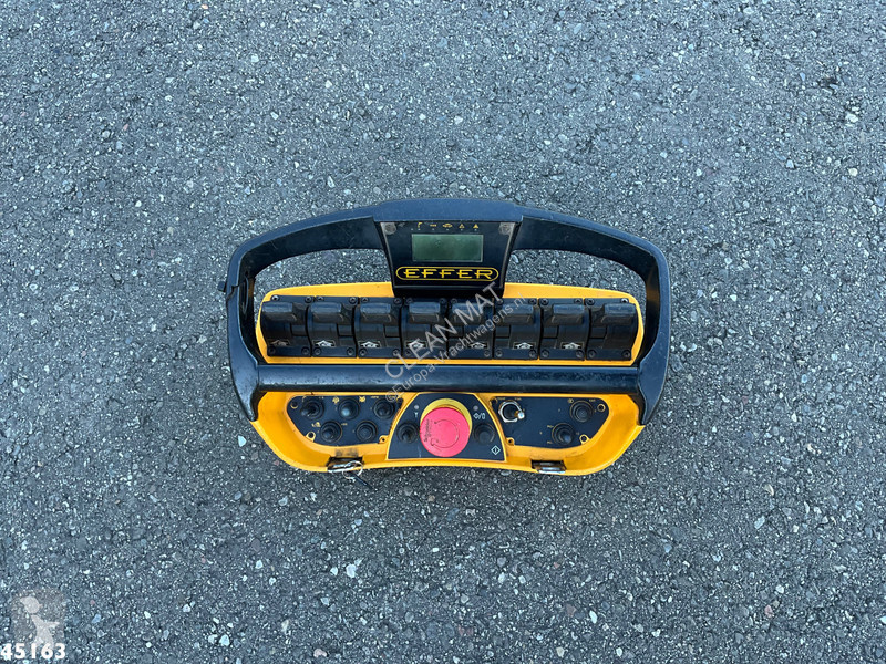 Kamion Renault C 380 8x2 Euro 6 Effer 95...
