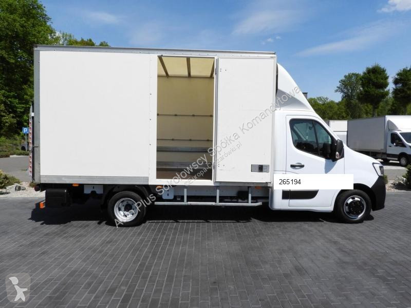 Camion Renault MASTER  KONTENER WINDA 8 PALET...