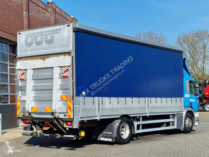 Camion Scania P320 4x2 - Side boars - oadlift -...