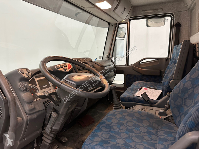 Camion Iveco 100E18