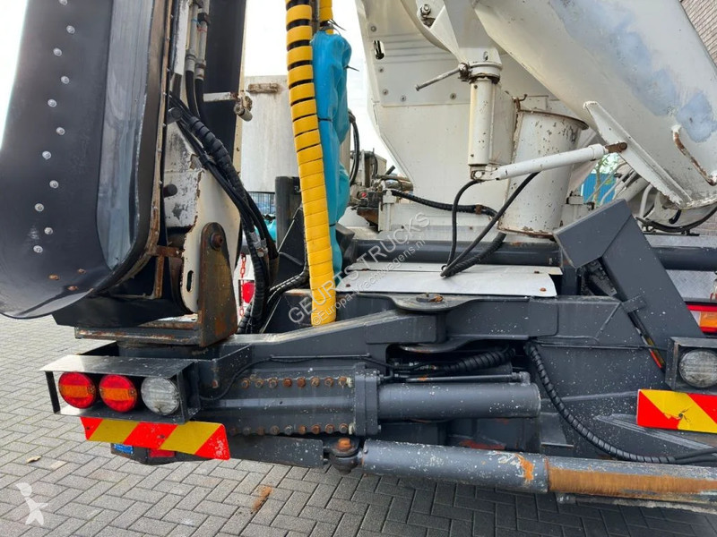 Camión Volvo 8X4 + STETTER 9 M3 MIXER/MISCHER +...