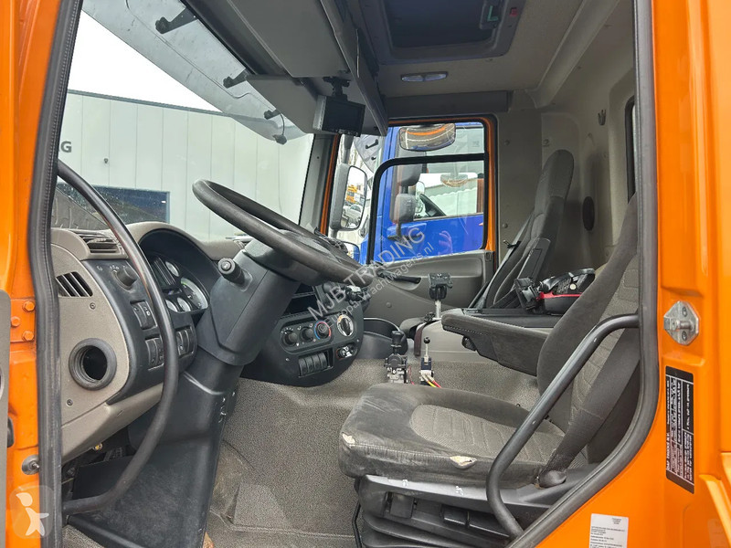 Camion DAF CF 75 with Palfinger PK18002 Crane...
