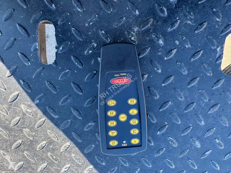 Kamion Mercedes 1524 4X2 EURO 6 FALKOM DOUBLE...