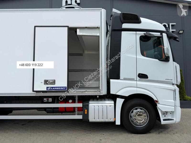 شاحنة Mercedes 2545