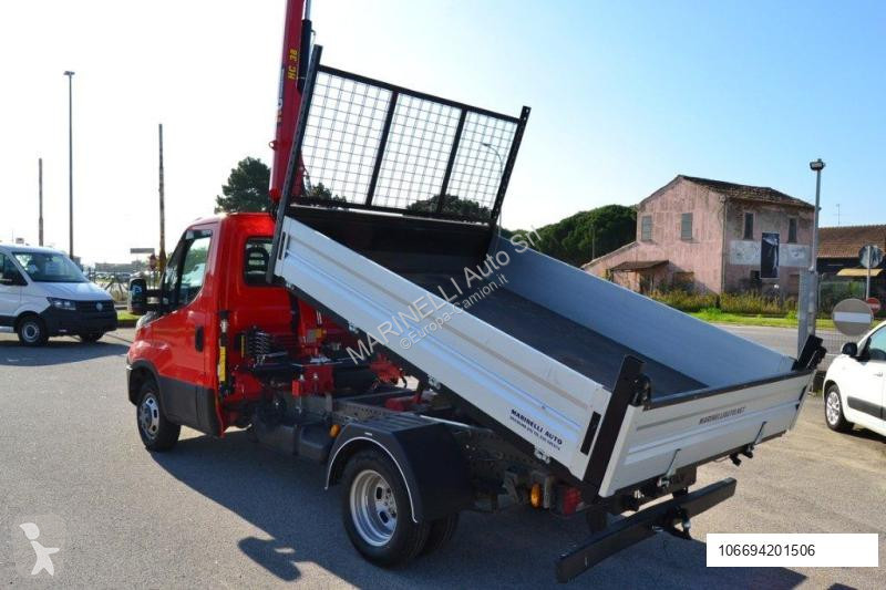 Véhicule utilitaire Iveco DAILY 35C13