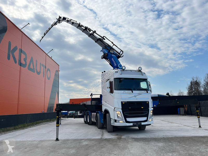 Camion Volvo 8x4 COMBI / PLATFORM + TRACTOR /...