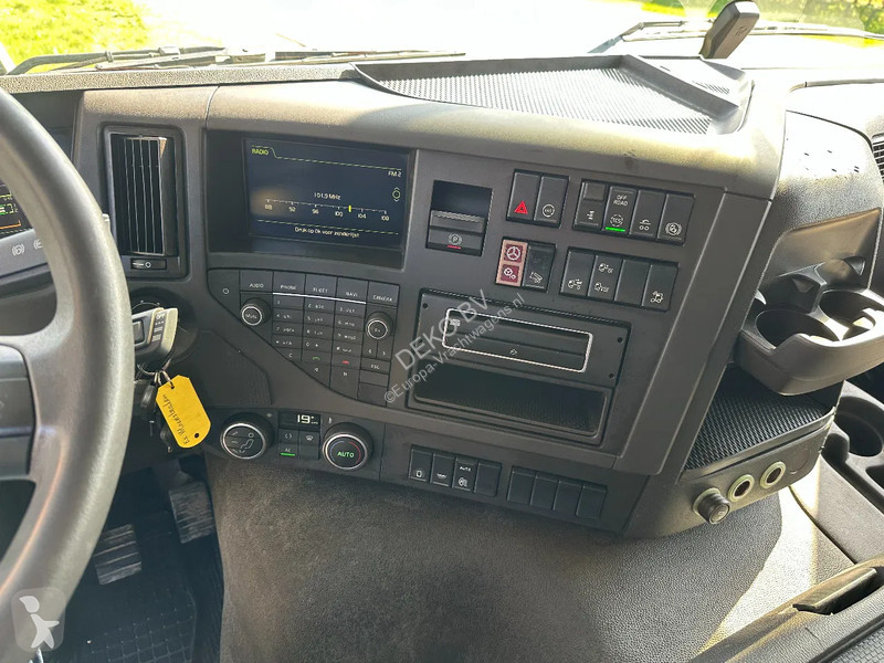 Vrachtwagen Volvo FM 400 !!RIJPLATEN...