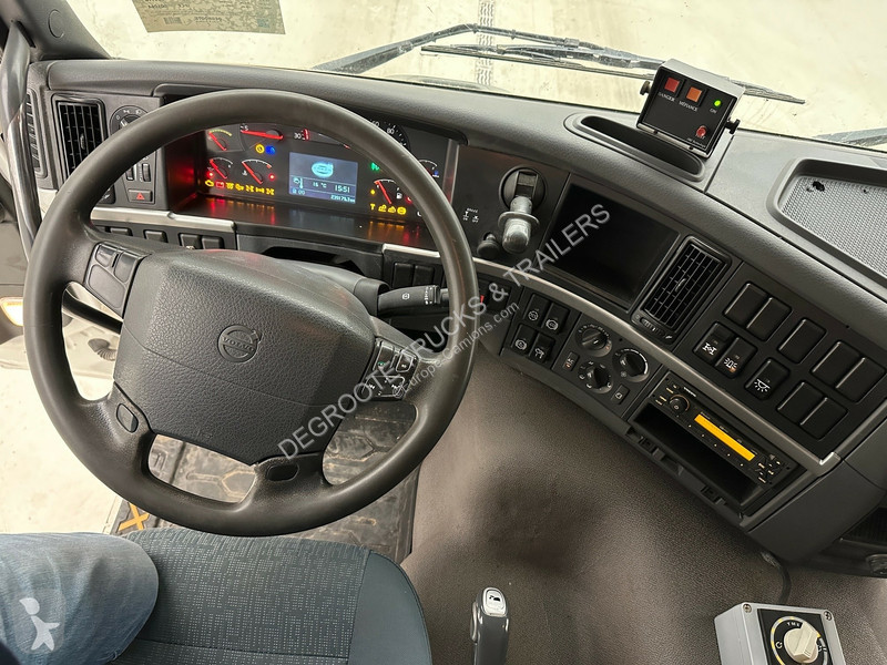 Camion Volvo FMX - 8x4