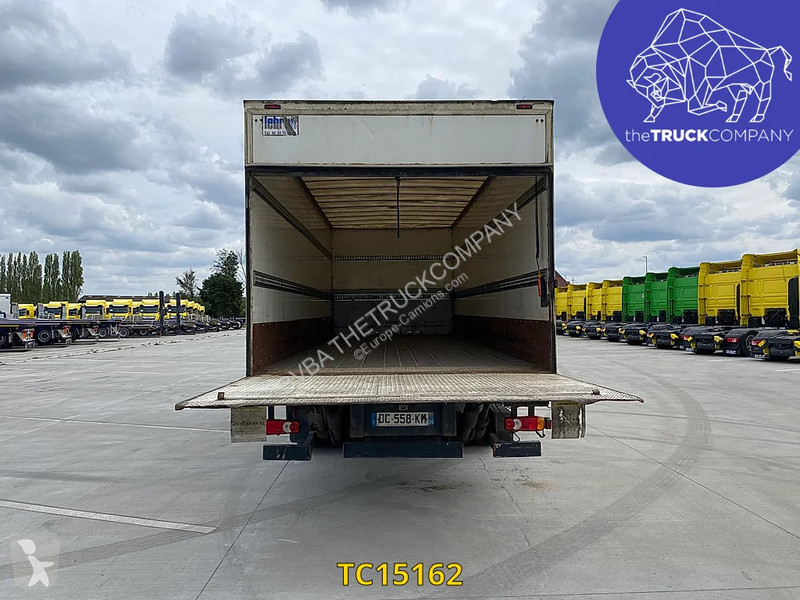 شاحنة Iveco EuroCargo 160 E25