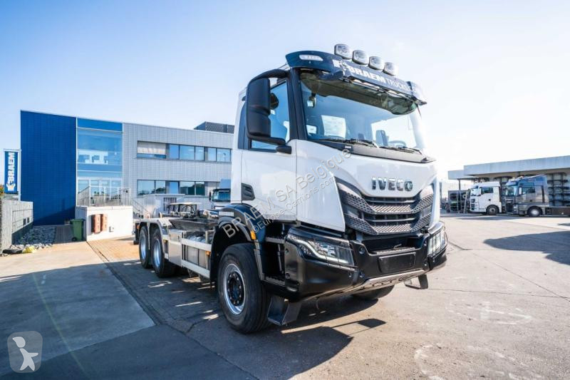 Vrachtwagen Iveco 460 - HYVA - 91000 KM