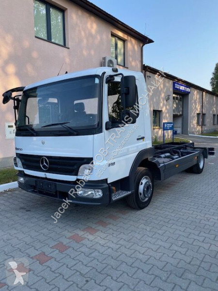 Camion Mercedes 818