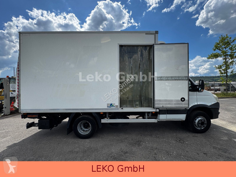شاحنة Iveco 70C17 Mit Carrier Pulsor 600 Mt