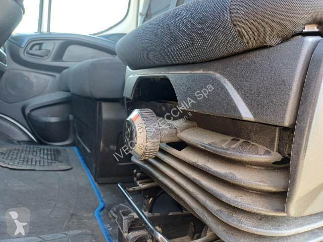 Veicolo commerciale Iveco DAILY 35S14 CA - 4100