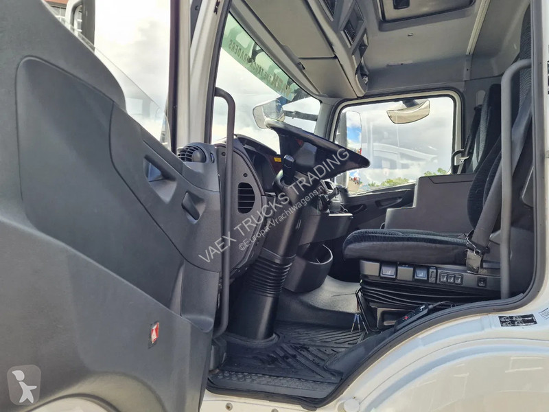 Camion Mercedes 1523 4x2 - 170 KW/230PS - Box -...