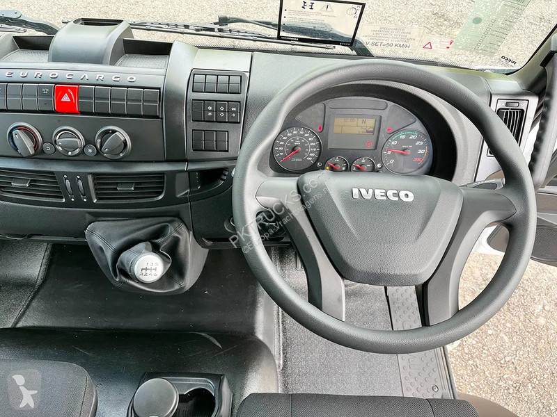 Camion Iveco EuroCargo 150 Chassis Cabin RHD