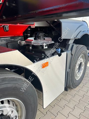Lastbil MAN MAN 8x4 mit F1150RA.2.28 L616...