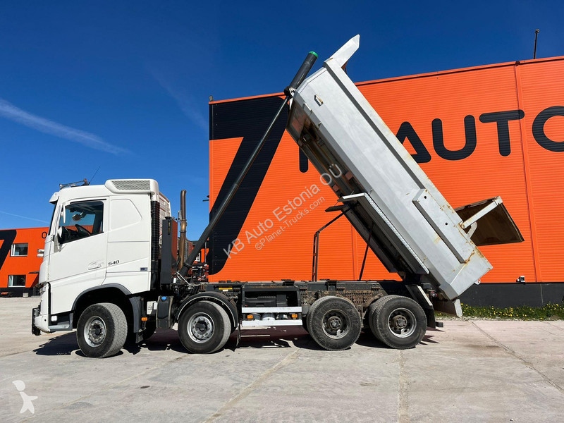 Kamion Volvo 8x4 RETARDER / TANDEM AXLE LIFT /...