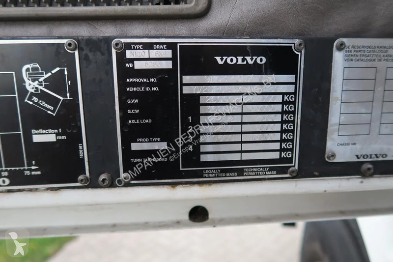 Kamion Volvo NL 10 Towing and recovery vehicle...