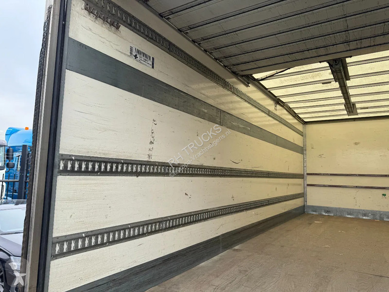Kamion Volvo 250 4X2 - EURO 6 + DHOLLANDIA LIFT...