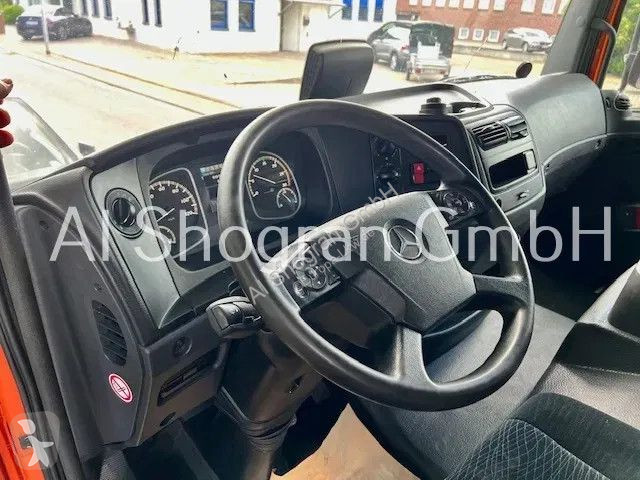 Kamion Mercedes 1218 BDF Koffer / Voll Luft /...