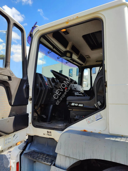 Vrachtwagen MAN F2000 Cormach 22000 E4F + jib