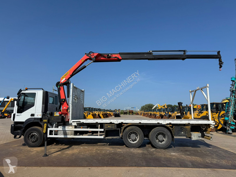 Kamion Iveco TRAKKER AD260T36