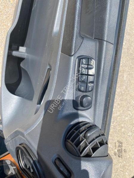Camión Mercedes 1218