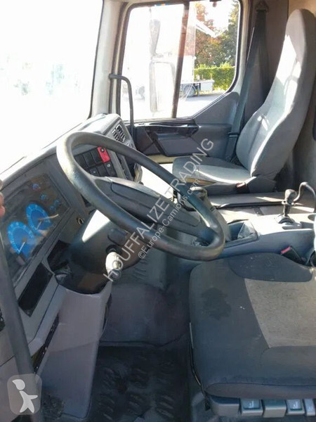 Kamion Renault 270 dci - manual gearbox - full...