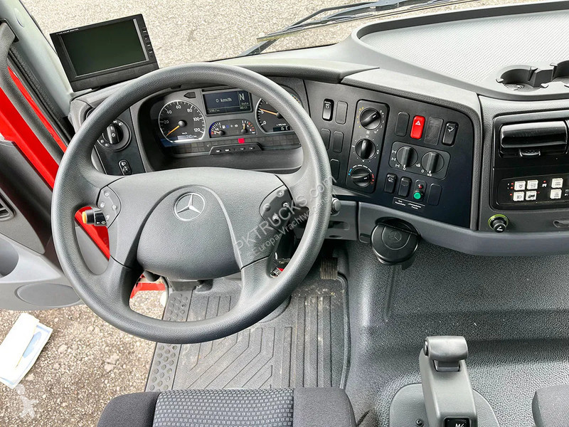 Camion Mercedes 1326 Tarpaulin/Canvas Body...