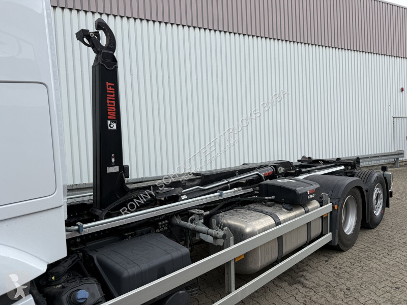 Kamion Mercedes Actros 2545 L 6x2 Actros 2545 L...