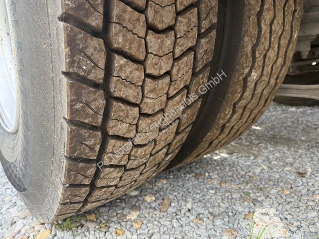 Kamion Iveco 330
