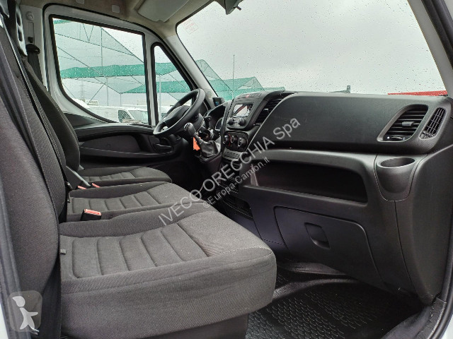 Camion Iveco DAILY 35C16
