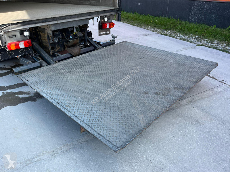 Lastbil Mercedes 2545 6x2 BOX L=7526 mm