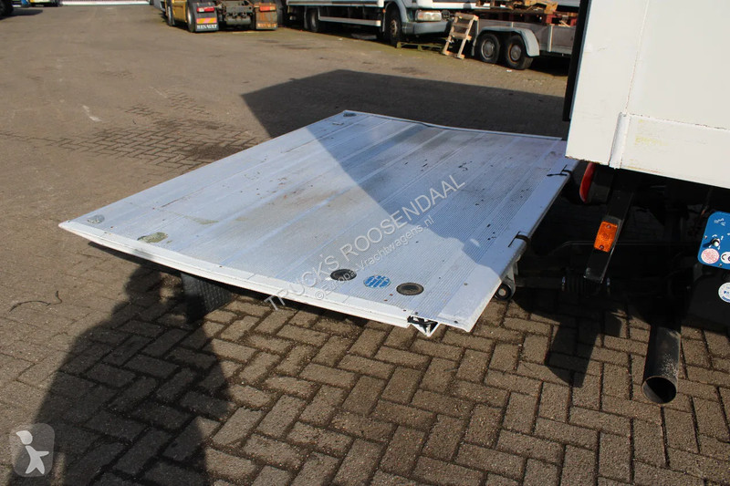 Kamion Iveco 75E21 + euro 6 + manual + 7.5t