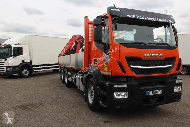 Kamion Iveco 420 + FASSI F185A.2.23 + 6X2 + REMOTE