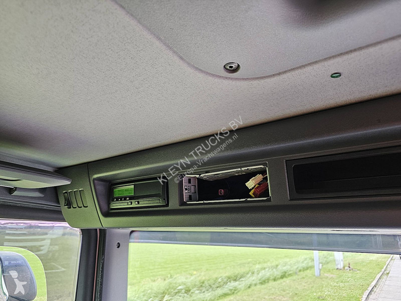 Camion Scania 320