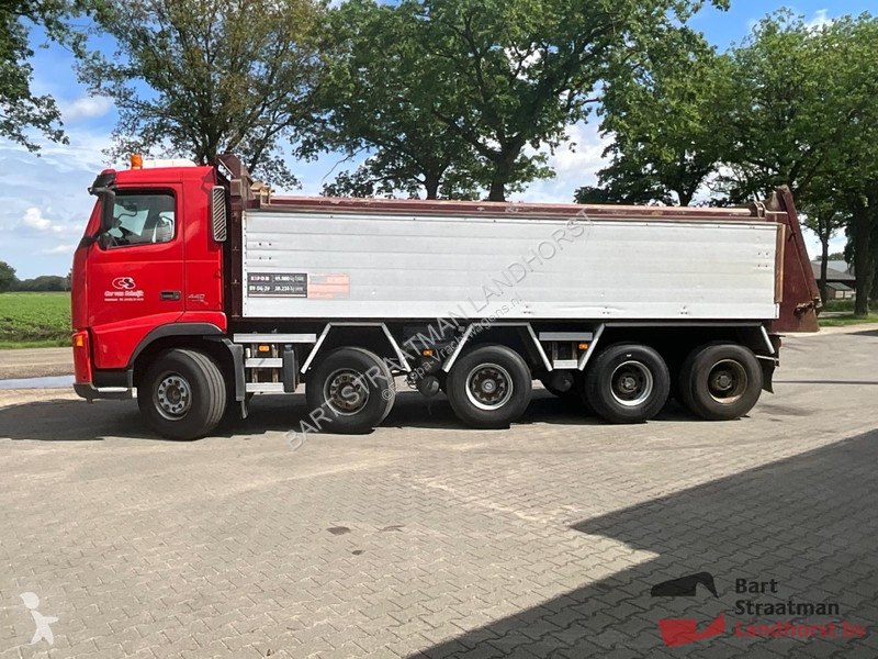 Kamion Volvo 440 10x4 Euro 5 geisoleerde asfalt...