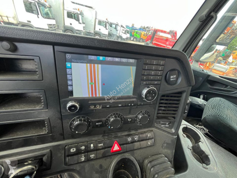 Kamion Mercedes Arocs 1835 K 2-Achs Kipper Kran...