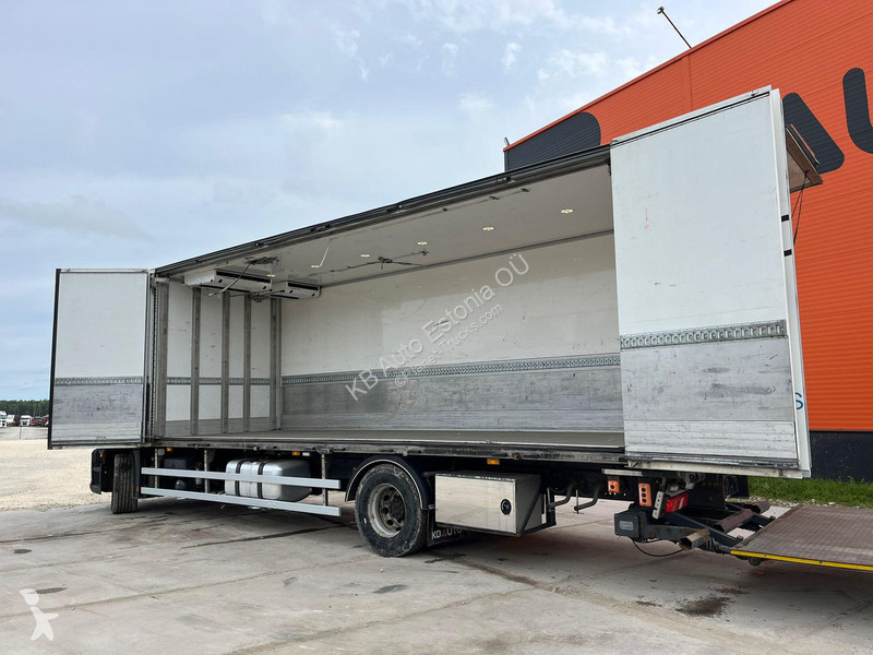 Kamion Mercedes 1827 4x2 TK UT SPECTRUM / BOX...